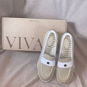 VIVAIA Francesca Round-Toe Platform Chunky Heel Loafer in Nude Peach Ivory